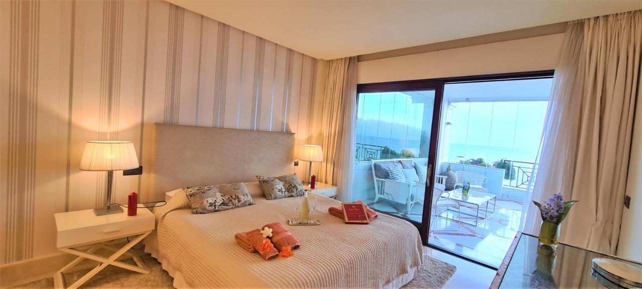 Luxury Apartment Frontal Beach In Doncella Beach Estepona Extérieur photo