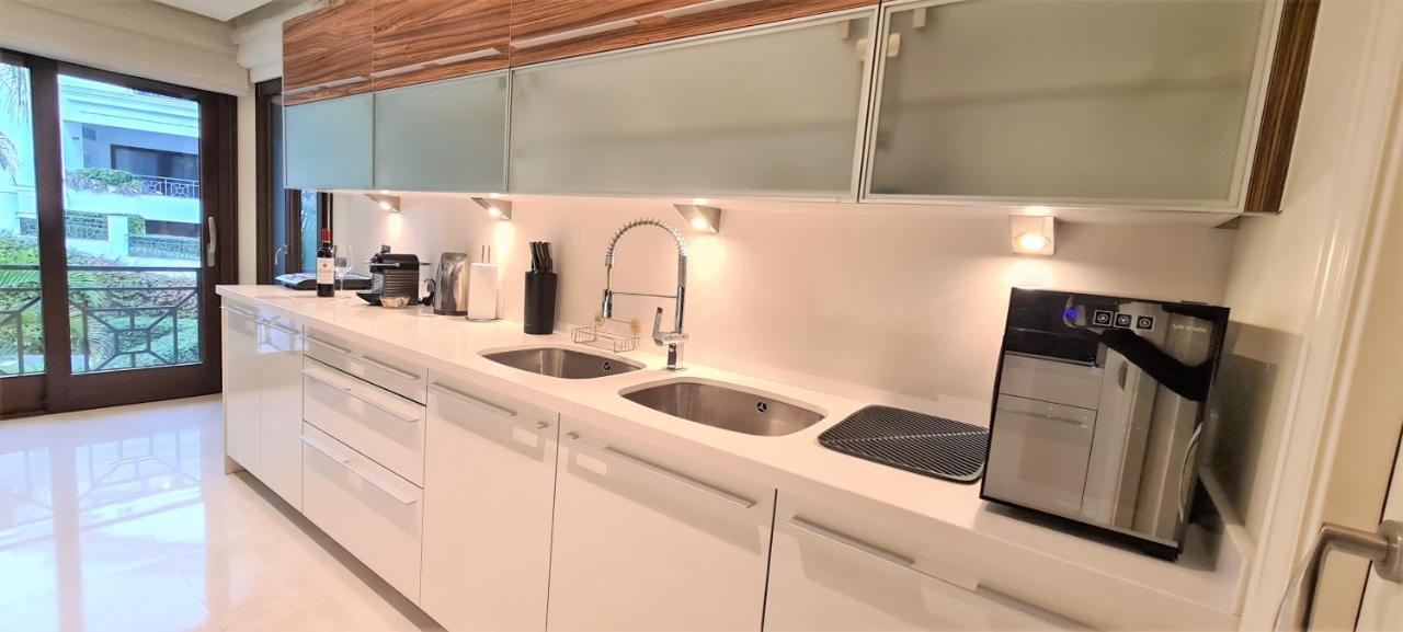 Luxury Apartment Frontal Beach In Doncella Beach Estepona Extérieur photo