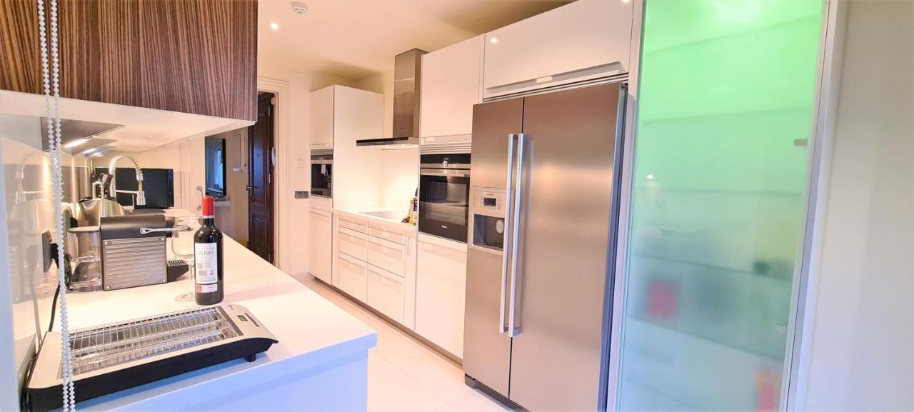 Luxury Apartment Frontal Beach In Doncella Beach Estepona Extérieur photo