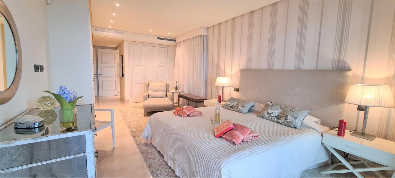 Luxury Apartment Frontal Beach In Doncella Beach Estepona Extérieur photo