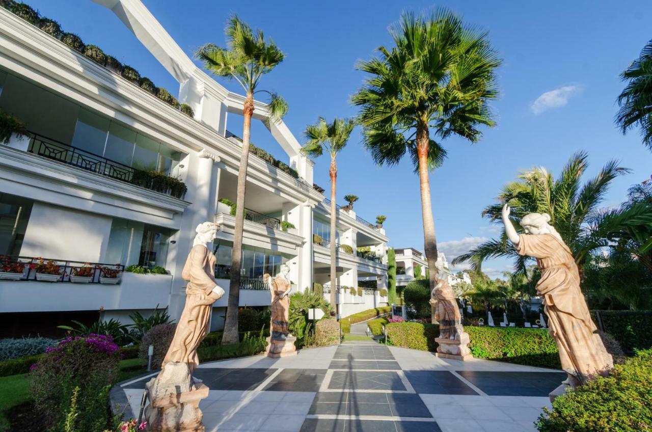 Luxury Apartment Frontal Beach In Doncella Beach Estepona Extérieur photo