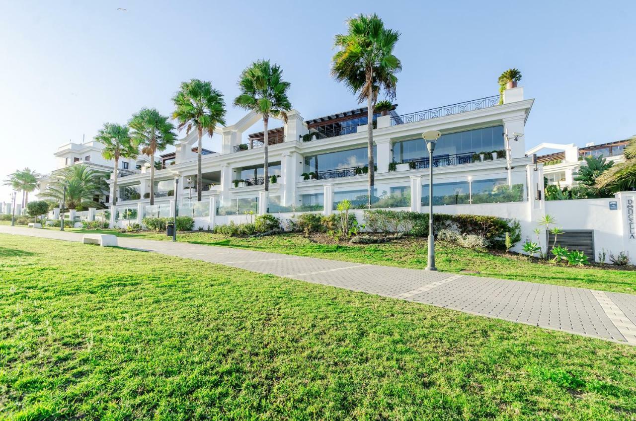 Luxury Apartment Frontal Beach In Doncella Beach Estepona Extérieur photo