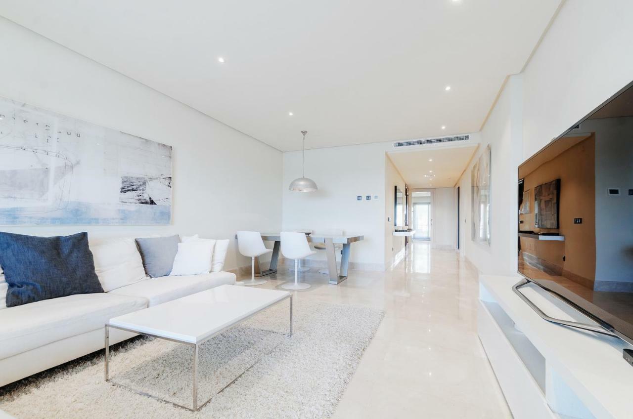 Luxury Apartment Frontal Beach In Doncella Beach Estepona Extérieur photo