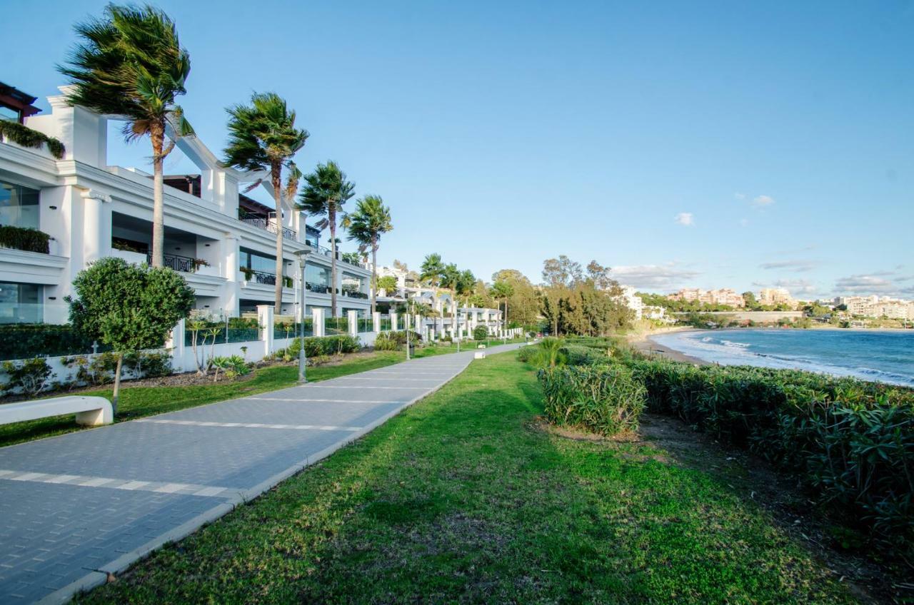 Luxury Apartment Frontal Beach In Doncella Beach Estepona Extérieur photo