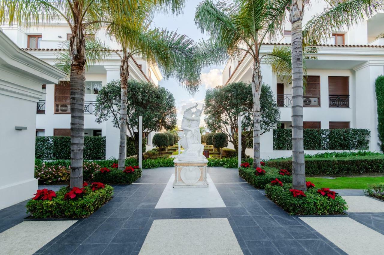 Luxury Apartment Frontal Beach In Doncella Beach Estepona Extérieur photo